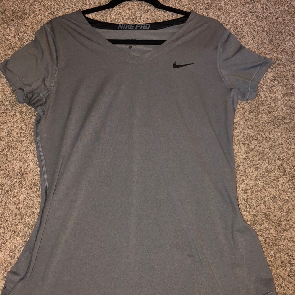 Nike Pro V neck